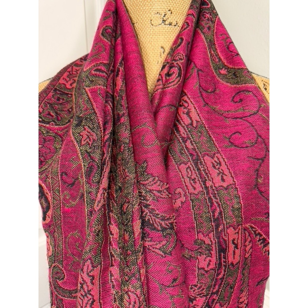 Magenta Paisley Pashmina Shawl Scarf Pink Red Olive Green Jacquard Fringe Wrap - Picture 4 of 4
